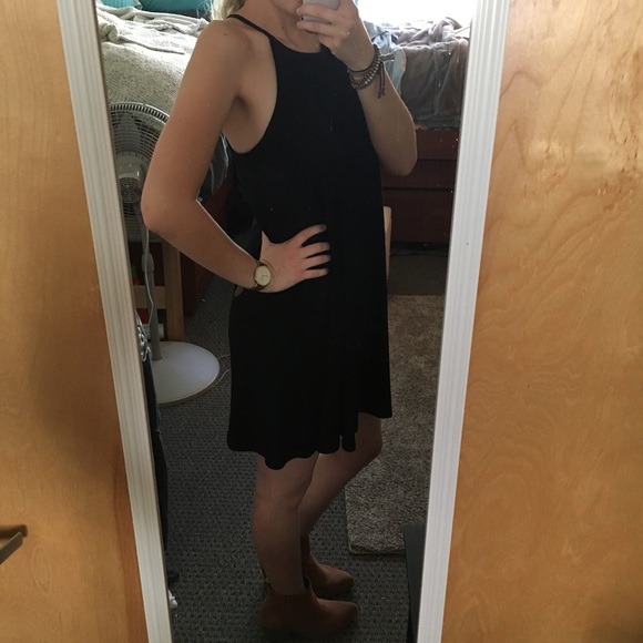 Black halter dress - Picture 4 of 4